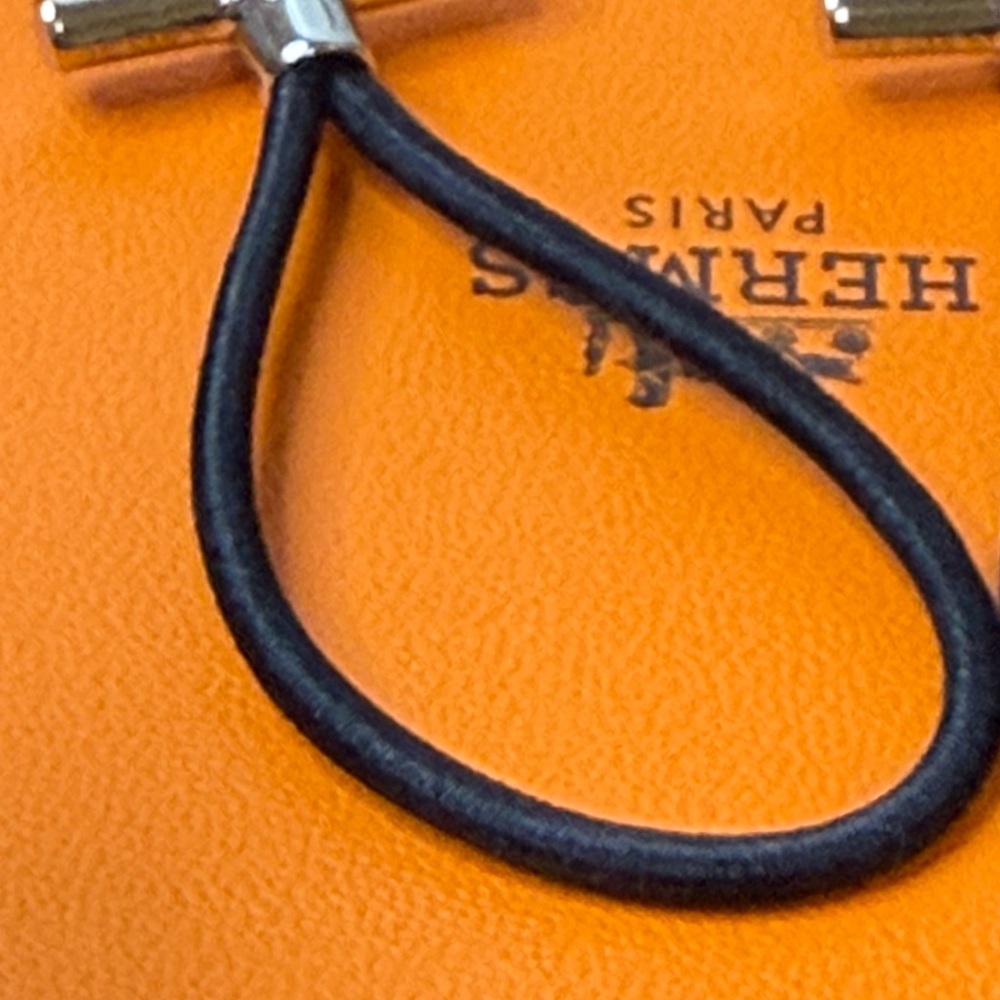 Hermes Glenan Silver Hair Ties - Picture 5 of 7